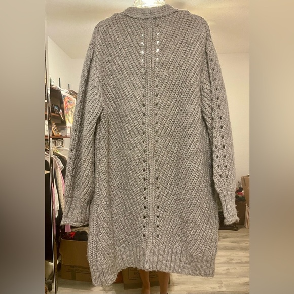 POL Gray Chunky Cable Knit Sweater Size Large NWOT - Picture 5 of 8